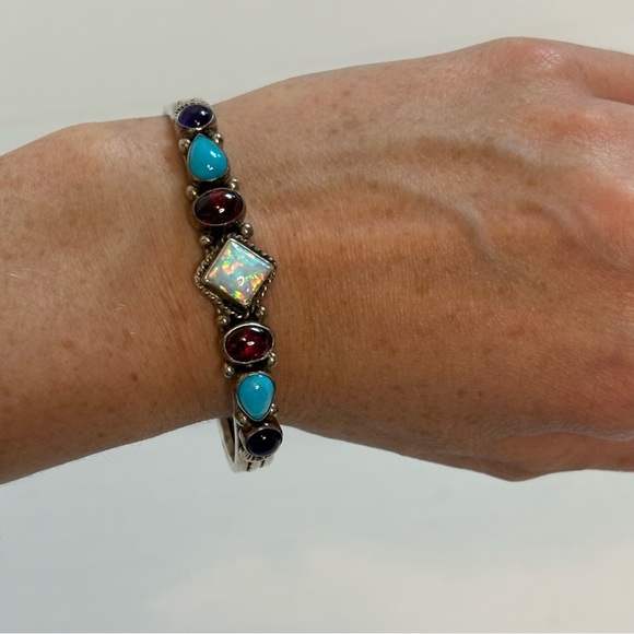 VINTAGE NATIVE AMERICAN NAVAJO GARNET TURQUOISE OPALS STERLING SILVER BRACELET